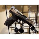 Heckler & Koch (HKI) VP9 Pistol 9mm Night Sights