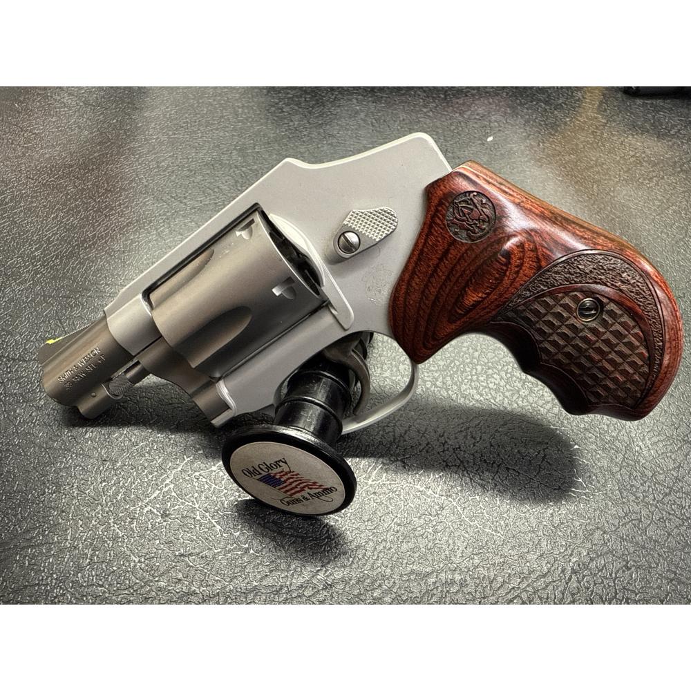Smith & Wesson 642  ladysmith