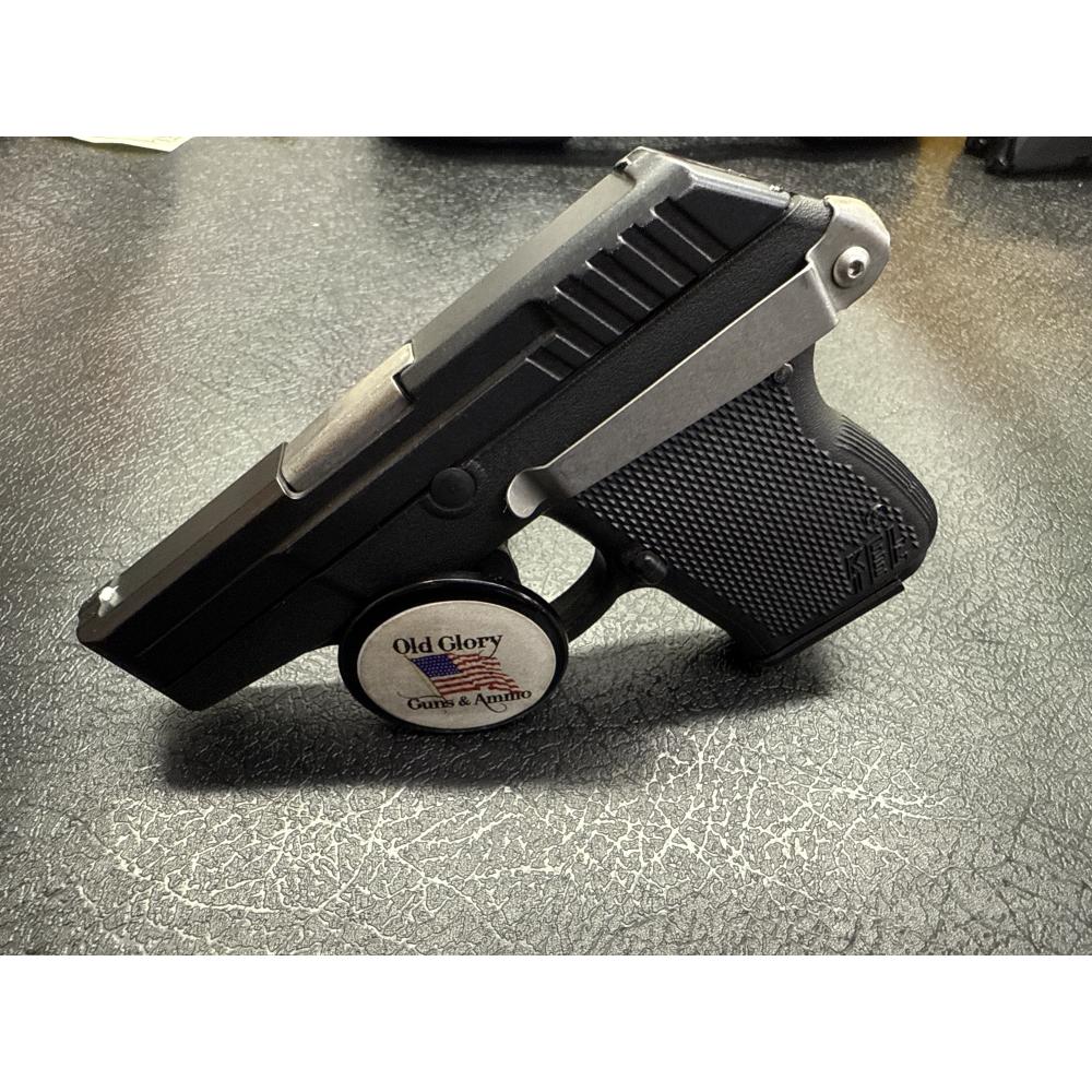 Keltec P-32 .32acp with case 2 mags