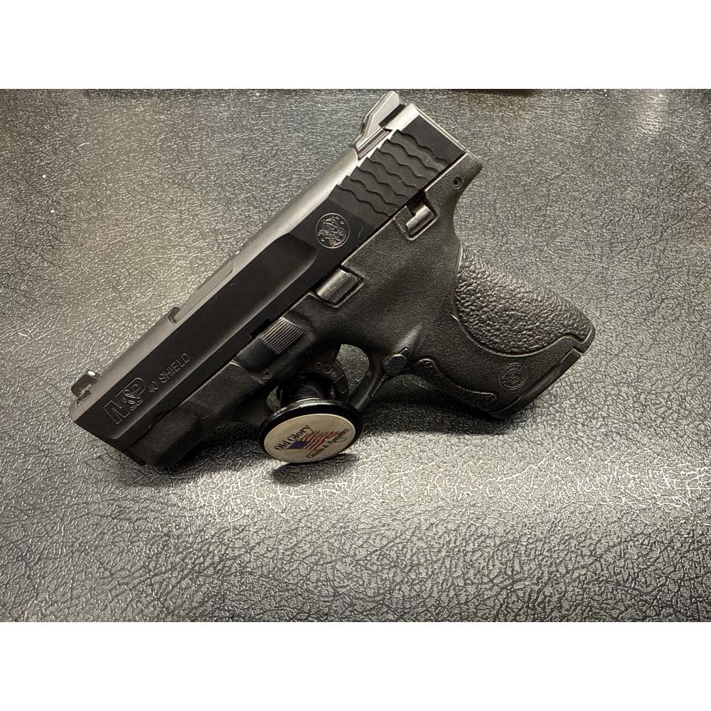smith & Wesson m&P 40 shield