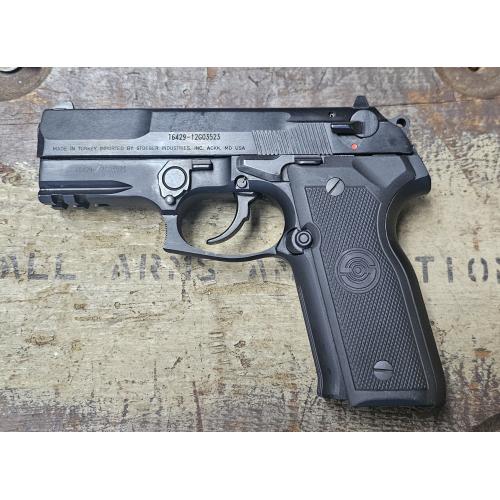 Stoeger Cougar 8000 Feet 9mm (Consignment)