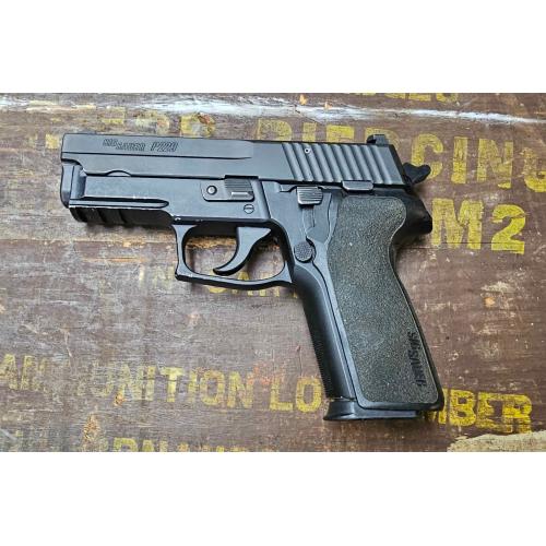 Sig Sauer P229 9mm (Consignment)