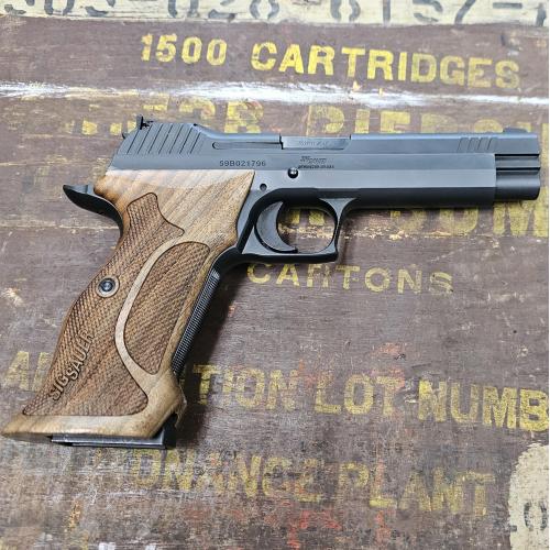 Sig Sauer P210 - 9mm