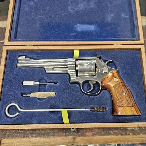 Smith & Wesson 27-2 - .357 Magnum