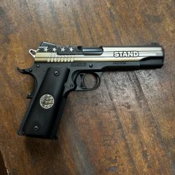 Sig Sauer 1911 Stand in 45 acp