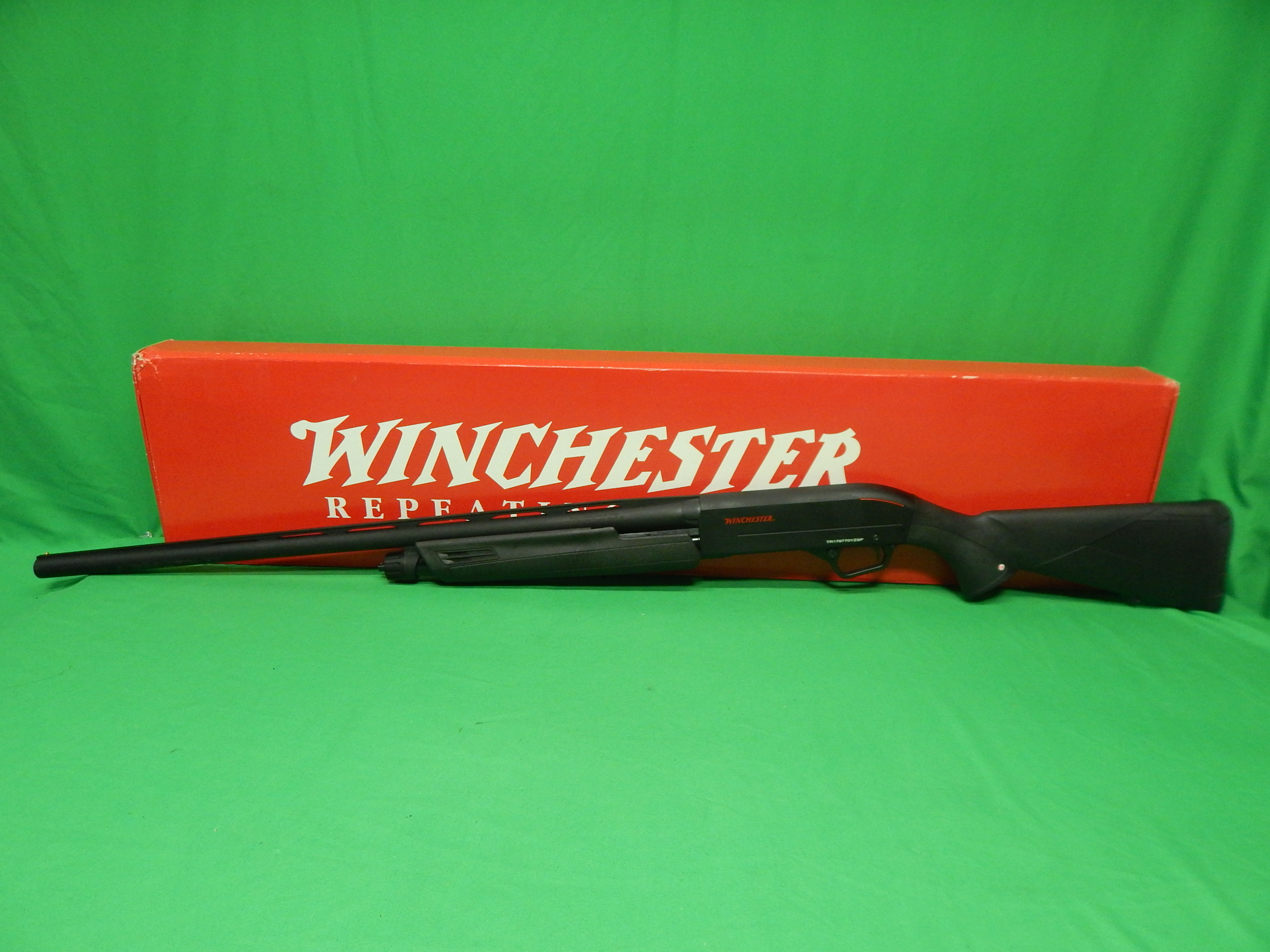 USED WINCHESTER SXP INVECTOR-PLUS 12 GA 28" LIKE NEW W/BOX-img-0
