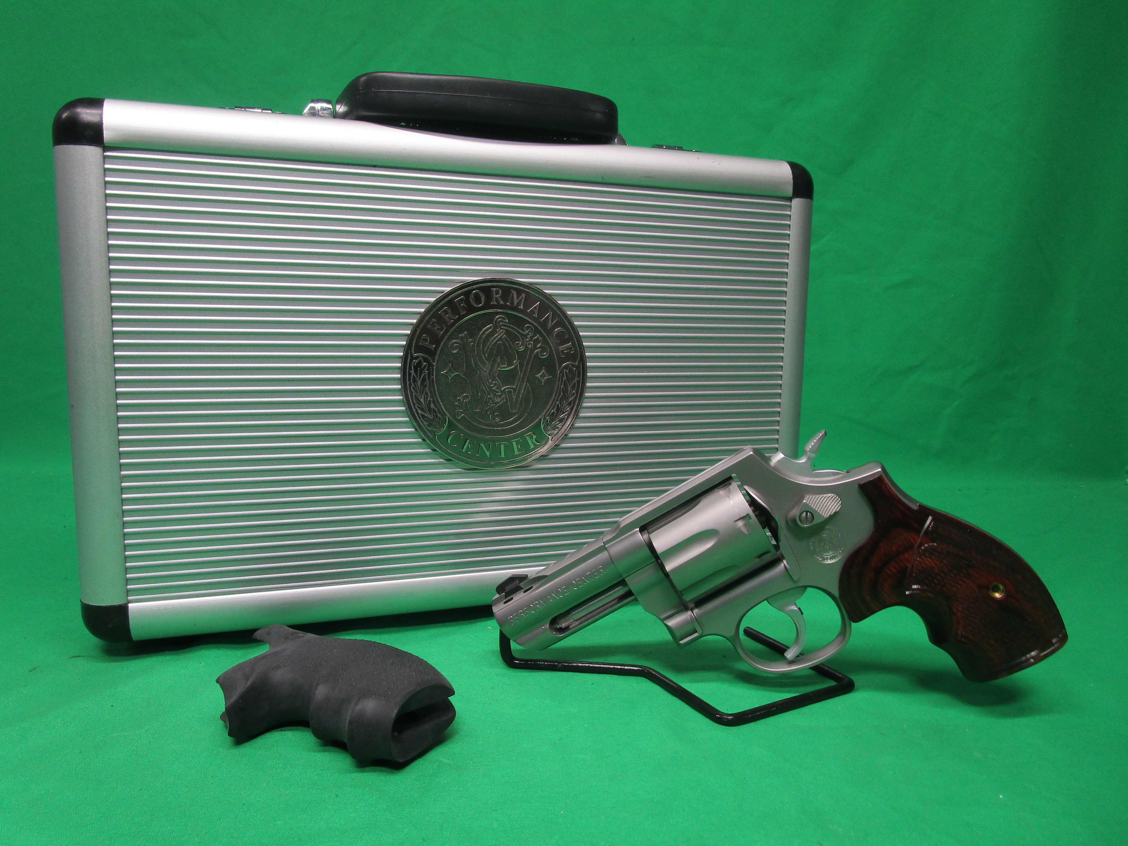 USED RARE SMITH & WESSON 170178 681PC .357MAG STAINLESS 7RD REVOLVER. CAMFO-img-0