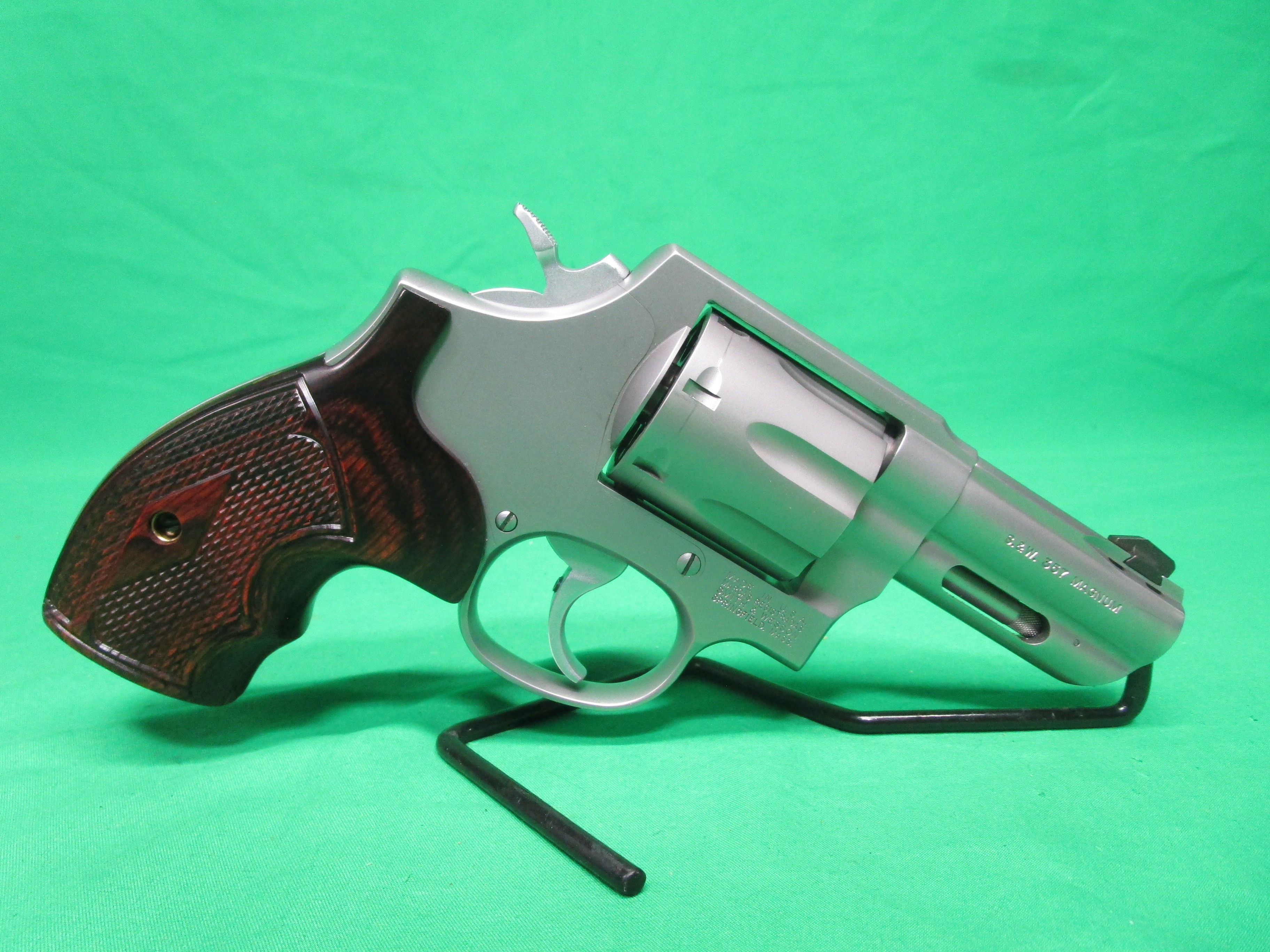 USED RARE SMITH & WESSON 170178 681PC .357MAG STAINLESS 7RD REVOLVER. CAMFO-img-1