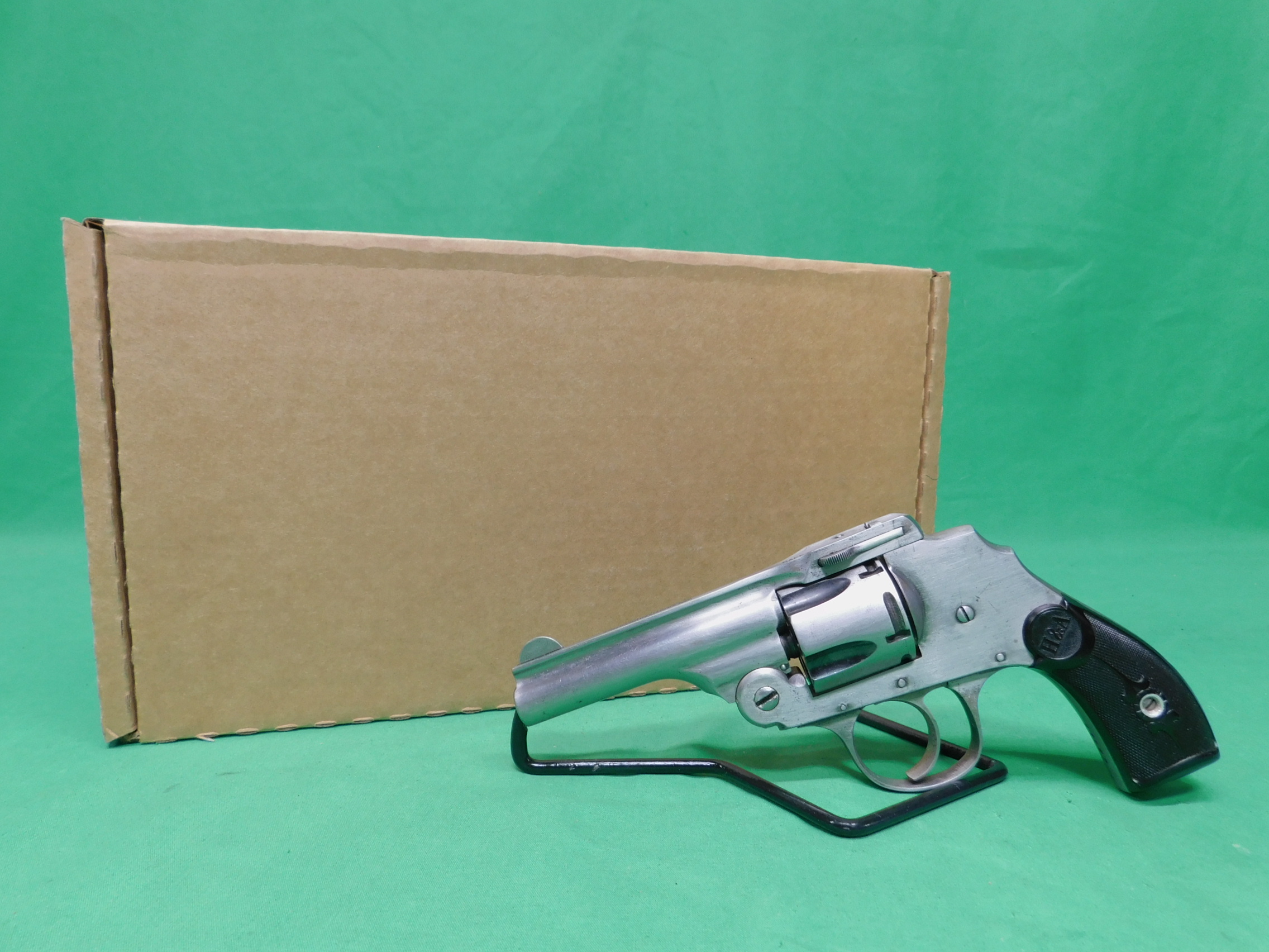USED VINTAGE HOPKINS & ALLEN SAFETY POLICE 3.25" HAMMERLESS DOUBLE ACTION R-img-0