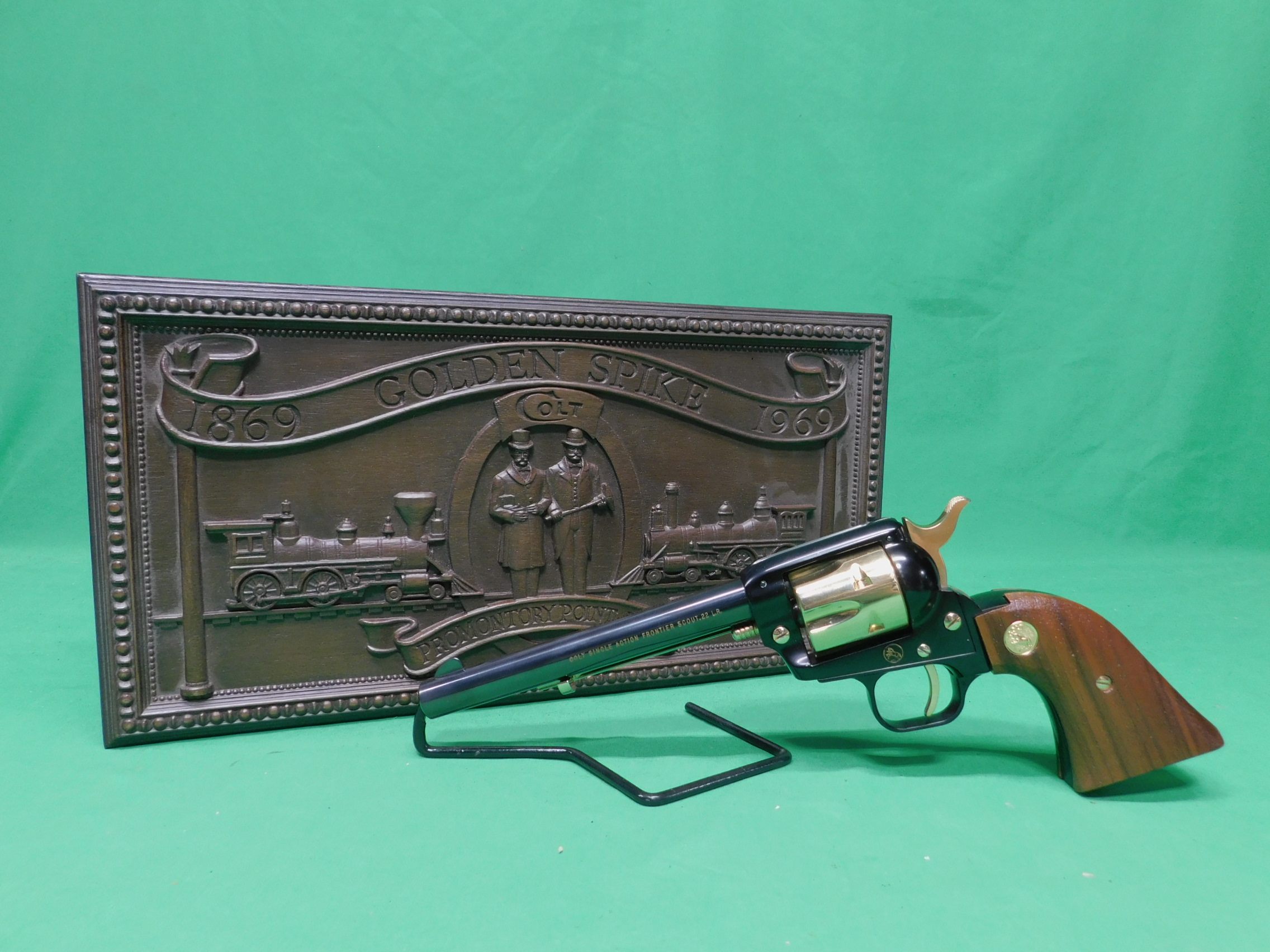 USED 1969 COLT FRONTIER SCOUT GOLDEN SPIKE .22LR 6" REVOLVER. BLACK AND GOL-img-3