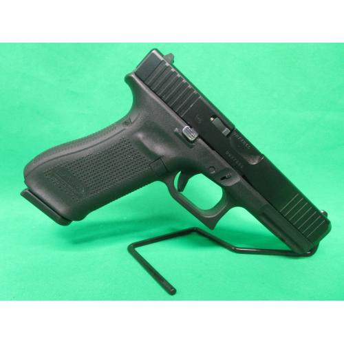 USED GLOCK PA175S203 17 GEN5 9MM 4.5" BARREL W/ (1)17RD MAG