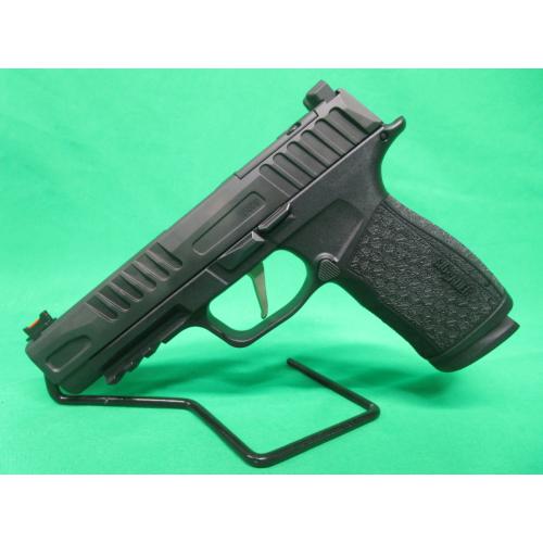 USED SIG SAUER P365 FUSE W/CASE, (1) 17RD,  & (1) 21RD MAGS