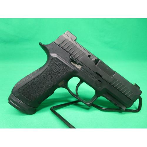 USED SIG SAUER P320 X CARRY 9MM 3.5" W/CASE, HOLSTER, (1) 17RD, & (2) 15RD MAGS