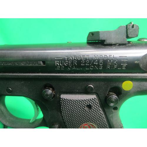USED 10107 RUGER 22/45 MK III 22LR 5.5" HEAVY BARREL.  BLUED SEMI AUTO PISTOL. W/CASE & 2-10RD MAGS 98%