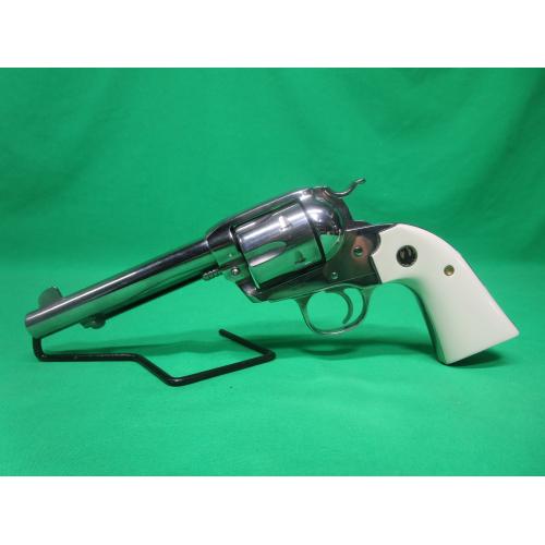 USED RUGER NEW VAQUERO 45CAL 6 SHOT 5.5" LNIB W/CASE