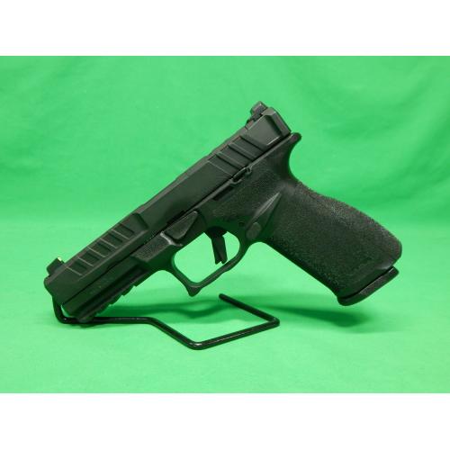 USED SPRINGFIELD ECHELON 9X19 4.25" (2) 15RD MAGS