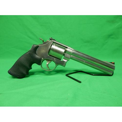 USED SMITH & WESSON 103575 610-1 10MM 6.5" STAINLESS 6RD REVOLVER. AS NEW IN BOX. FACTORY TEST FIRED ONLY? FAINT DRAG LINE ON CYLINDER. 99%+ (Consignment)