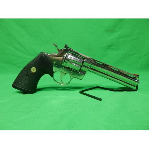 USED 1985 COLT PYTHON .357MAG 6" ULTIMATE BRIGHT STAINLESS STEEL. RARE 1ST YEAR COLLECTORS ITEM. 98% VERY LIGHT WEAR ON CYL. NON MATCH HARD CASE (Consignment)