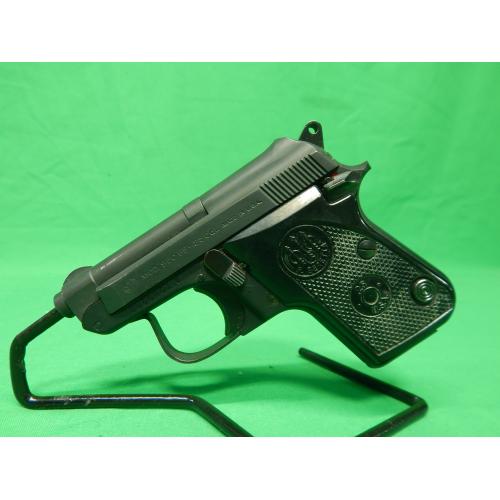USED BERETTA P095025MF 950BS .25ACP 2.5". IN BOX WITH 3-8RD MAGAZINES. VERY GOOD USED CONDITION. 98%.