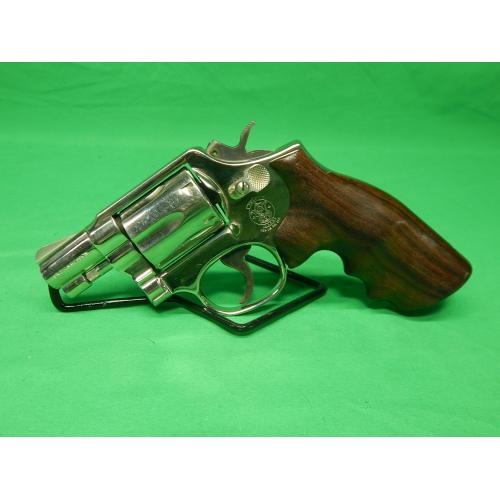 USED RARE SMITH & WESSON 12-3 .38SPL 1.875" 6RD REVOLVER. AIR WEIGHT NICKLE FINISH W/WOOD GRIPS. VERY GOOD 95% LIGHT WEAR NO FRECKLING (Consignment)
