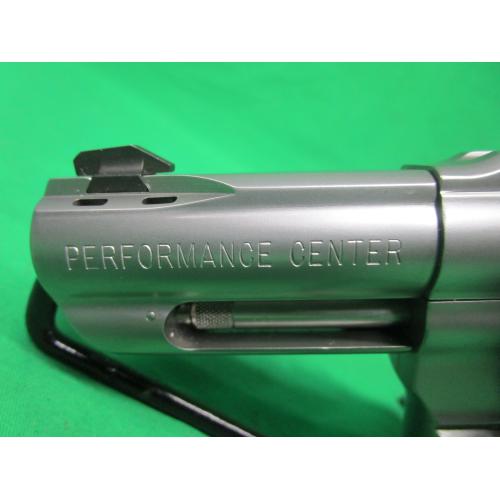 USED RARE SMITH & WESSON 170178 681PC .357MAG STAINLESS 7RD REVOLVER. CAMFOUR EXCLUSIVE LESS THAN 500 MADE. IN CASE. EXCELLENT CONDITION 98%+ (Consignment)