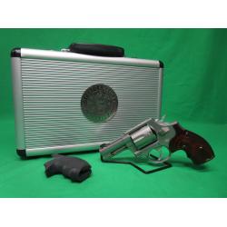 USED RARE SMITH & WESSON 170178 681PC .357MAG STAINLESS 7RD REVOLVER. CAMFOUR EXCLUSIVE LESS THAN 500 MADE. IN CASE. EXCELLENT CONDITION 98%+ (Consignment)