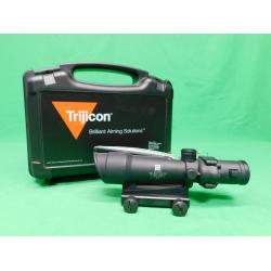 USED TRIJICON ACOG (TA11F-G) 3.5X GREEN CHEVRON W/CASE LNIB