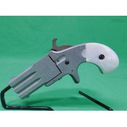 USED SPORTARMS .22LR DERRINGER. 2RD STAINLESS REVOLVING PISTOL. SHOWS LIGHT WEAR. 95%. SPECELED FINISH