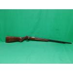 USED VINTAGE REMINGTON MODEL 34 .22LR BLUED TUBE FED BOLT ACTION. MISSING REAR SIGHT. SHOWS NORMAL WEAR FOR AGE. 80% (RSS)