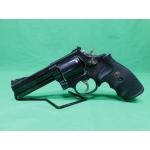 USED SMITH & WESSON 586-2 .357 MAG 4" 6RD BLUED DOUBLE ACTION REVOLVER. W/PACHMAYR GRIPS. LIGHT BLUING LOSS AT END OF BARREL. GOOD USED 95%