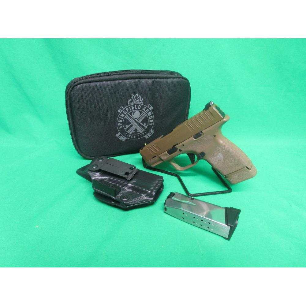 USED SPRINGFIELD HELLCAT 9MM 3.25" W/ SOFT CASE, HOLSTER, (1) 11RD, & (1) 13RD MAGS