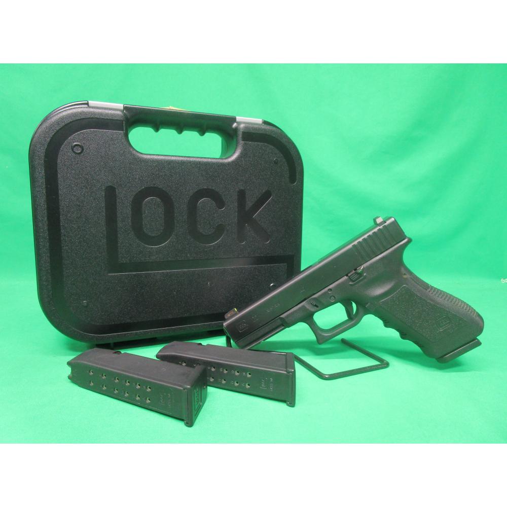 USED GLOCK 22002-10 22 GEN3 40S&W 4.5" W/CASE & (3) 15RD MAGS 