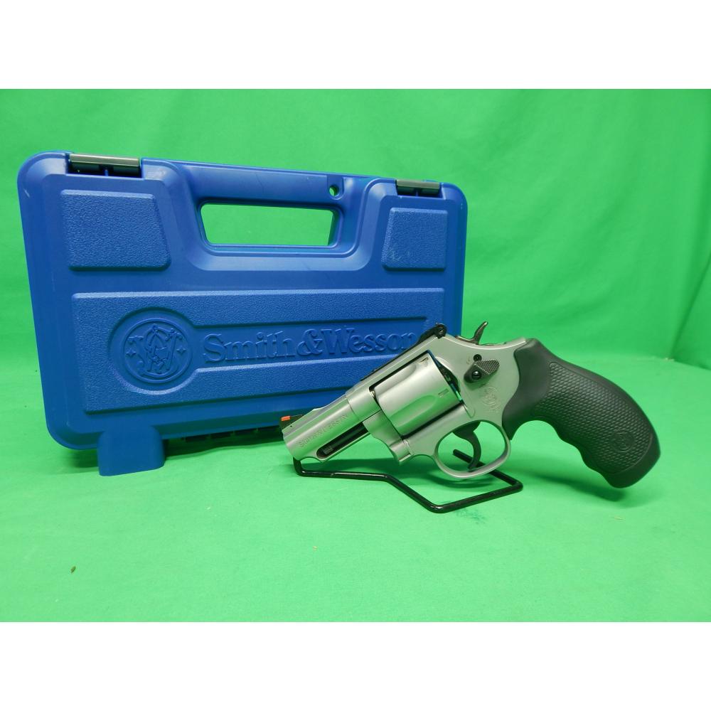 USED SMITH & WESSON 69 COMBAT MAGNUM 44 MAG 5 SHOT 2.75" W/CASE (Consignment)