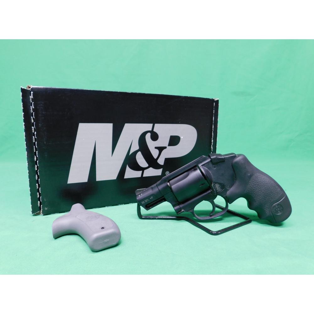 USED SMITH & WESSON M&P BODYGUARD 38SPL 1.875" W/ BOX AND TWO GRIPS