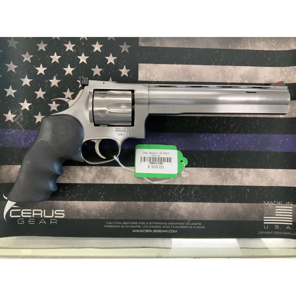 Dan Wesson 44 MAG