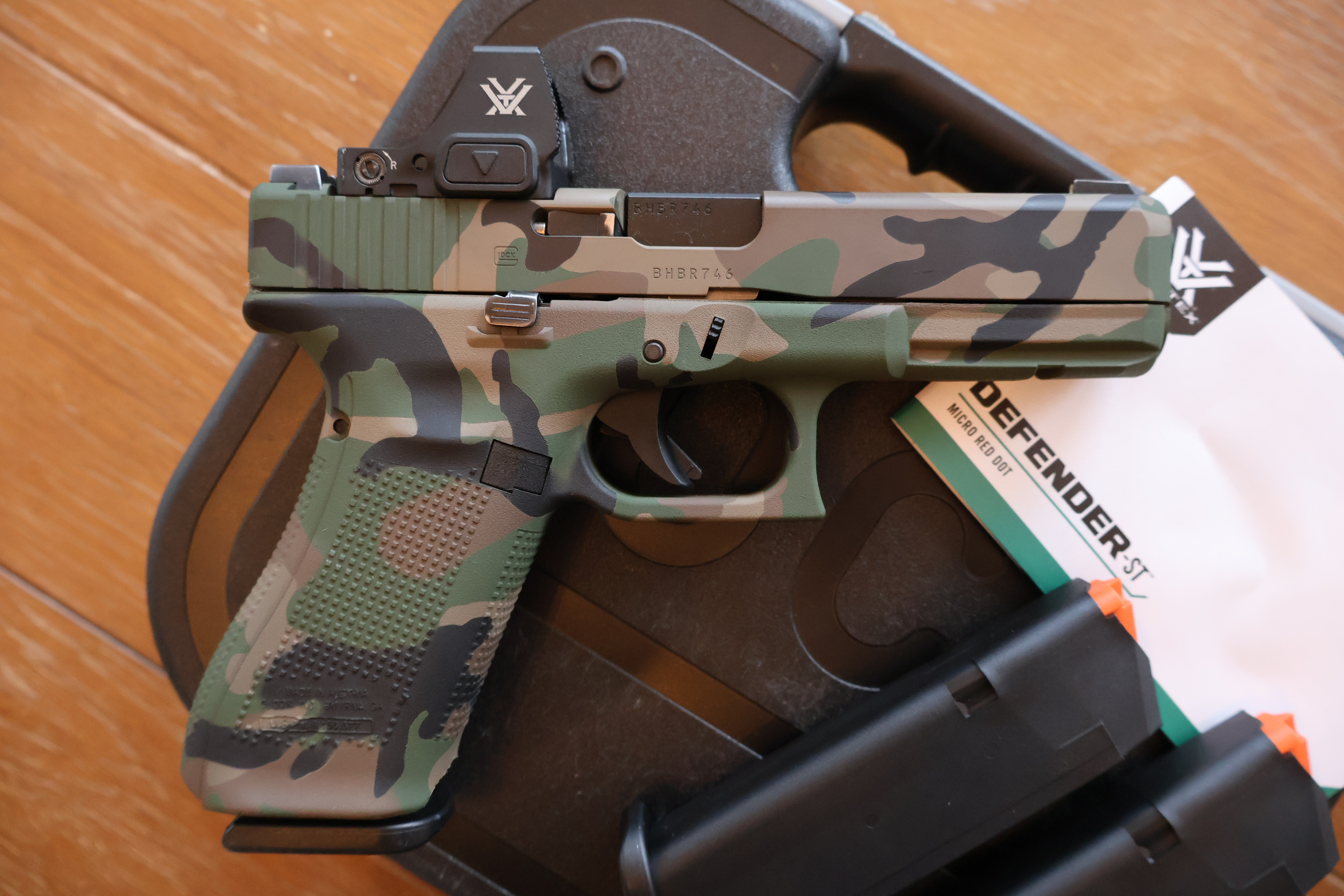 GLOCK G17 GEN5 VORTEX OPTICS CUT M81 WOODLAND CAMO GRENADE PORT 4.49" 9MM-img-1