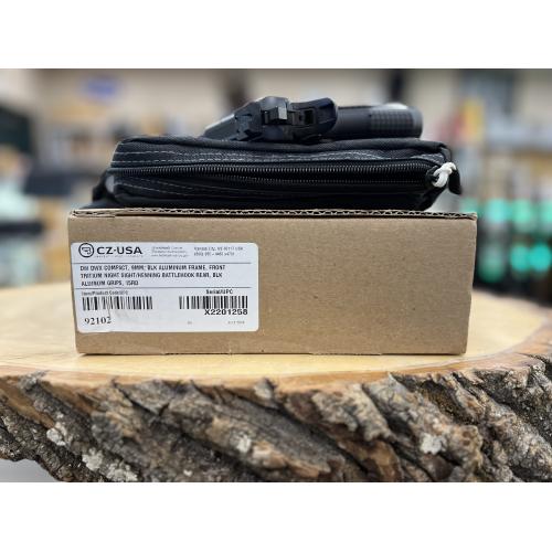 DAN WESSON DWX COMPACT BLACK ALUMINUM FRAME NIGHT SIGHTS 4" BBL 9MM (W/ FACTORY BOX SKU 92102 2-10RND MAGS)