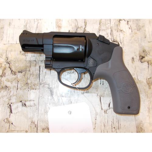 SMITH & WESSON BODYGUARD 38 W/ LASER  NO BOX