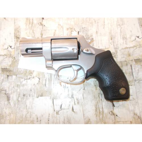 TAURUS M605  STAINLESS 357MAG 2" USED GUN NO BOX
