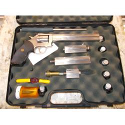 DAN WESSON MODEL 15VH PISTOL PACK STAINLESS FINISH (4) BBL SET 2.5