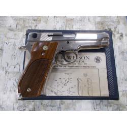 SMITH & WESSON MOD 39-2 9MM NICKEL 2 MAGS IN NON MATCHING BOX