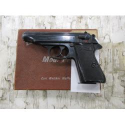 WALTHER PP SEMI AUTO PISTOL BLUED 4