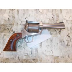 RUGER NEW MODEL BLACKHAWK STAINLESS FINISH ADJ. SIGHTS RUBBER GRIPS 4-5/8 BBL .44MAG NO BOX SKU 00814