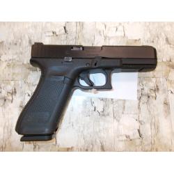 GLOCK G17 GEN5 BLACK DLC FINISH NIGHT SIGHTS 4.49