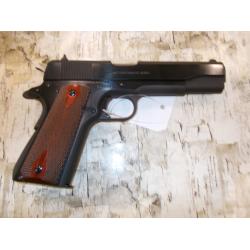 COLT 1911 GOVERNMENT MK IV SERIES '70 BLUED FINISH WALNUT GRIPS 5