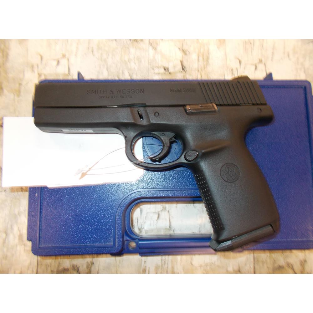 SMITH & WESSON SW40F 40CAL