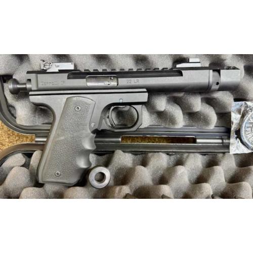 Volquartsen 22 LR LLV
Case and 10 Mag (Consignment)