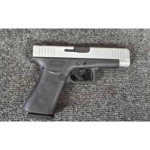 CONSIGNMENT GLOCK G48 9MM BLK FRAME SS SLIDE WITH TRIJICON NIGHT SIGHTS (Consignment)