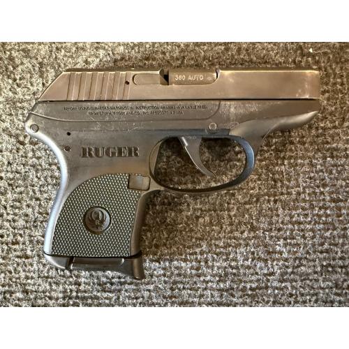PRE-OWNED RUGER LCP GEN1 6RD 380ACP BLACK