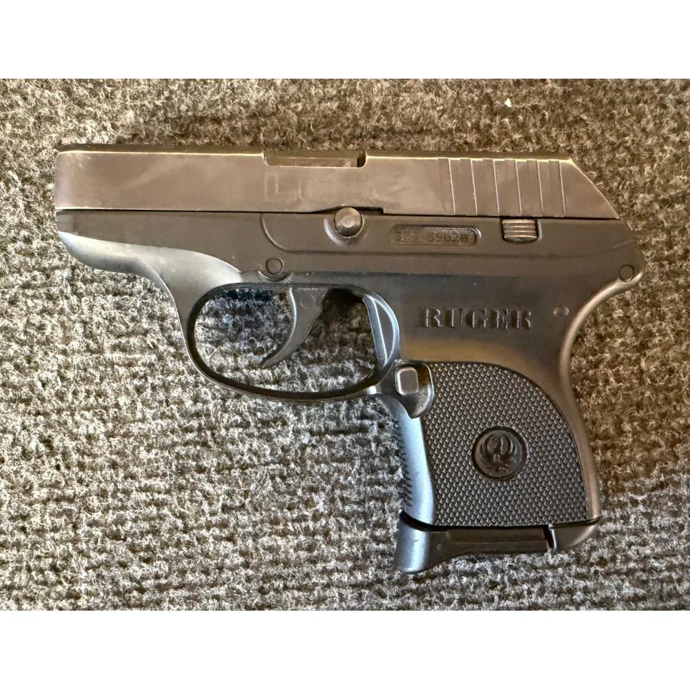 PRE-OWNED RUGER LCP GEN1 6RD 380ACP BLACK
